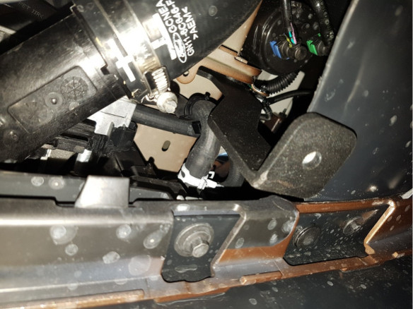 Stahl Unterfahrschutz für Motor, Getriebe Ford EcoSport (2017-2026) EANFord EcoSport