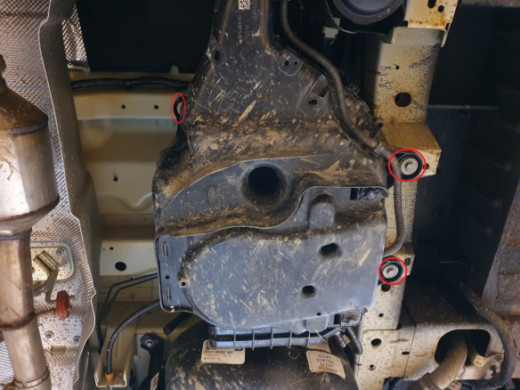 Stahl Unterfahrschutz für AdBluetank Ford Transit (2020-2026) EANFord