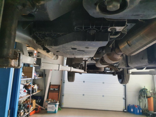 Stahl Unterfahrschutz für AdBluetank Renault Master 3 - Model 2 (2016-2021) EANRenault Master