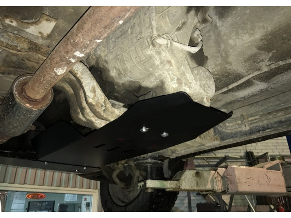 Stahl Unterfahrschutz für Getriebe Suzuki Grand Vitara (1999-2005) EANSuzuki Grand Vitara