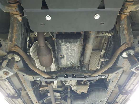 Stahl Unterfahrschutz für Motor Toyota Land Cruiser 150 (2009-2023) EANToyota Land Cruiser