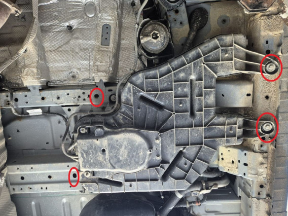 Stahl Unterfahrschutz für AdBluetank Ford Transit Custom (2023-2026) EANFord Transit Custom