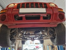 Stahl Unterfahrschutz für Getriebe Jeep Cherokee - KJ (2001-2008)