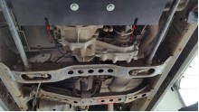 Stahl Unterfahrschutz für Getriebe Nissan Navara D22 (1997-2004)