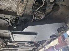 Stahl Unterfahrschutz für AdBluetank Ford Tourneo Custom (2023-2026)